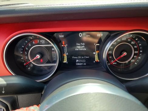 Used 2019 Jeep Wrangler Unlimited Rubicon AWD/4WD image 10