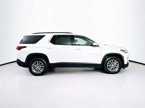 Used 2023 Chevrolet Traverse LT image 10