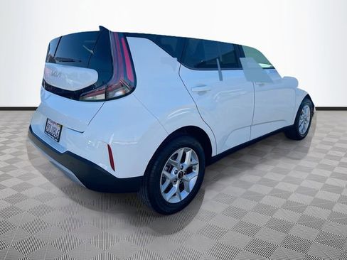 Used 2023 Kia Soul S image 60