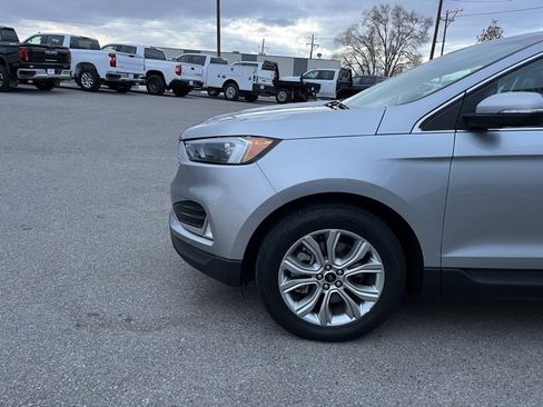 Used 2024 Ford Edge Titanium image 5