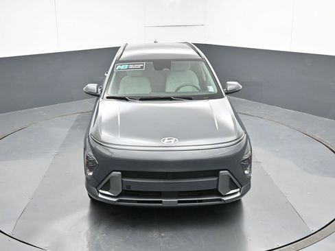Used 2025 Hyundai Kona SEL AWD/4WD image 55