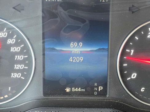 Used 2025 Mercedes-Benz Sprinter 2500 image 32