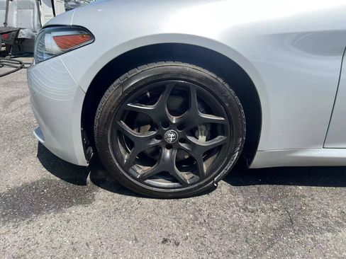 Used 2021 Alfa Romeo Giulia Sprint w/ Nero Edizione image 23