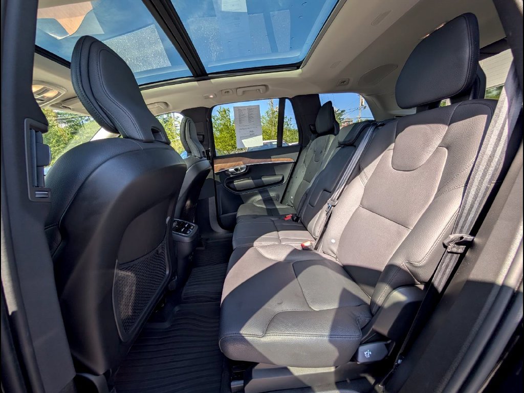 Certified 2024 Volvo XC90 B6 Plus w/ Protection Package AWD/4WD image 16