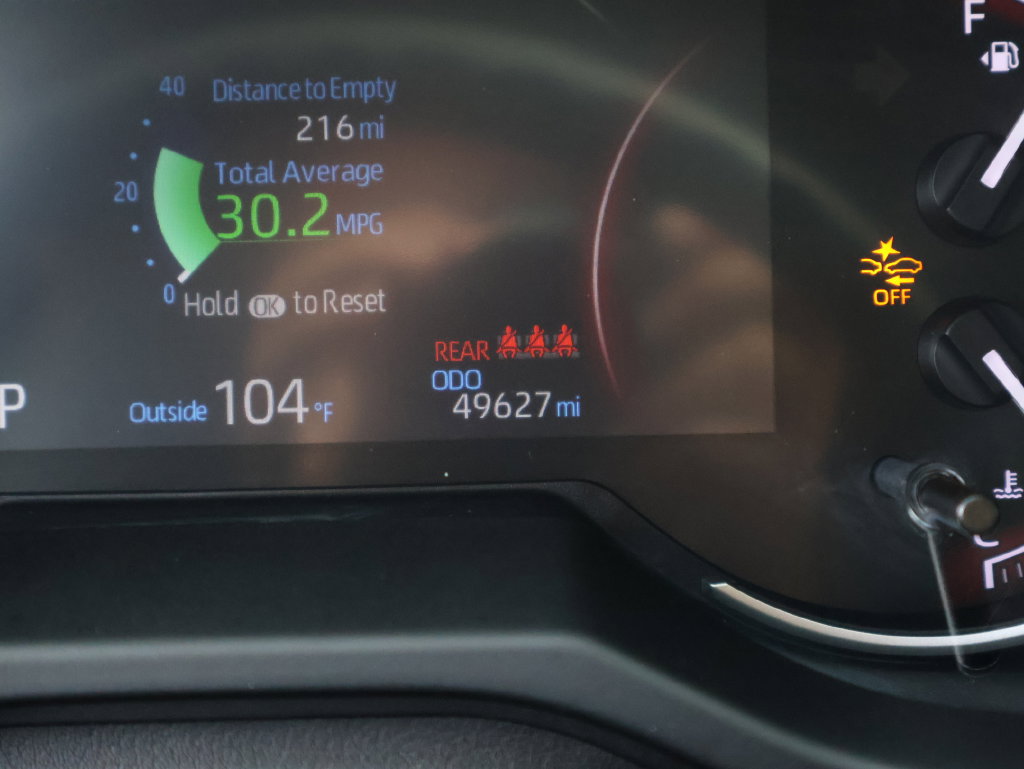 Used 2025 Toyota RAV4 LE AWD/4WD image 28