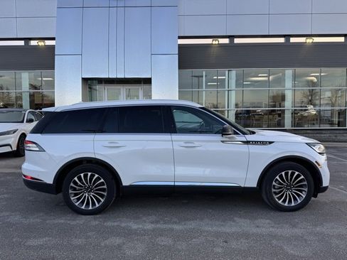 Used 2022 Lincoln Aviator Reserve w/ Elements Package Plus image 41