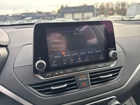 Used 2025 Nissan Altima 2.5 S image 20