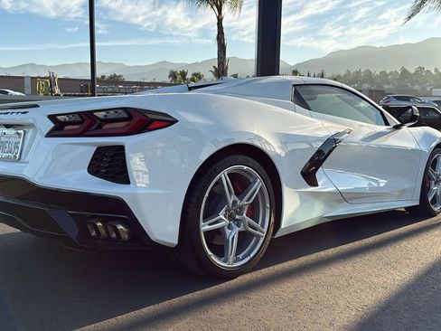 Used 2025 Chevrolet Corvette Stingray Convertible w/ 1LT image 3