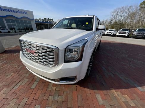 Used 2018 GMC Yukon Denali w/ Denali Ultimate Package image 24