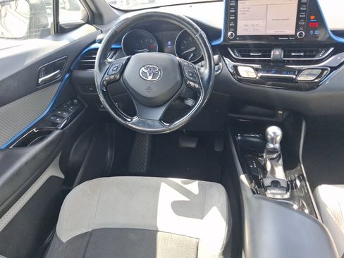 Used 2019 Toyota C-HR XLE FWD image 23