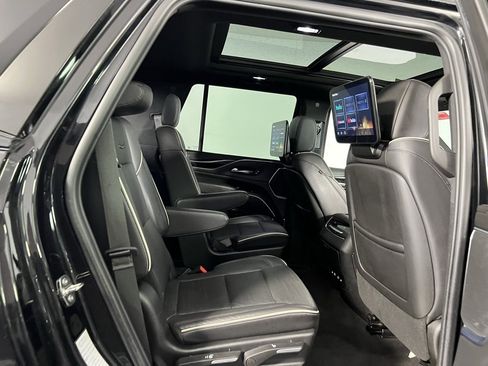 Used 2023 Cadillac Escalade Sport image 31