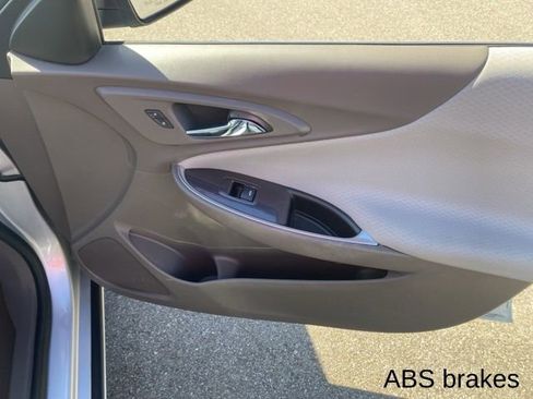 Used 2020 Chevrolet Malibu LT w/ Fleet LT Safety Plus Package image 26