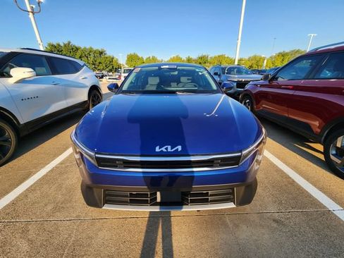 Used 2025 Kia K4 EX FWD image 2