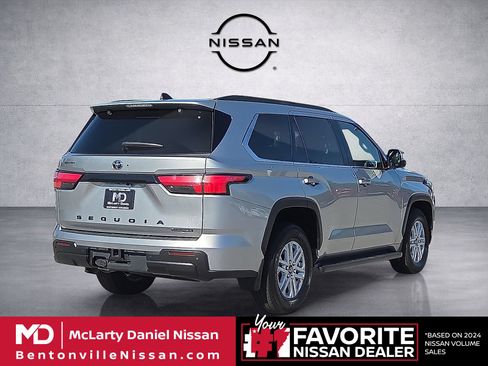 Used 2025 Toyota Sequoia SR5 AWD/4WD image 5