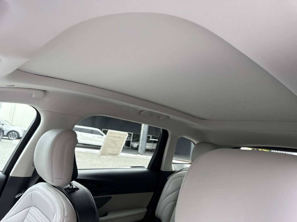 New 2026 Lincoln Nautilus Reserve AWD/4WD image 33