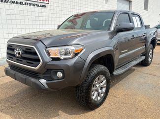 Used 2017 Toyota Tacoma SR5 w/ Tow Package video 1