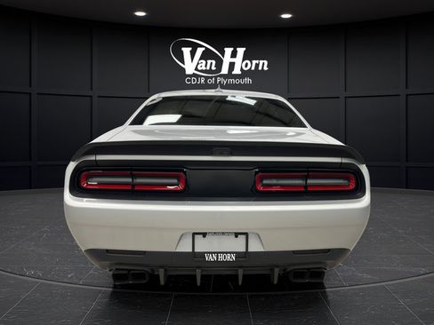 Used 2019 Dodge Challenger SRT Hellcat Redeye RWD image 6