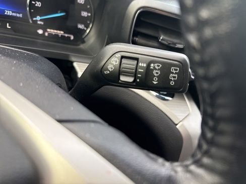 Used 2021 Ford Explorer XLT w/ Equipment Group 202A image 21