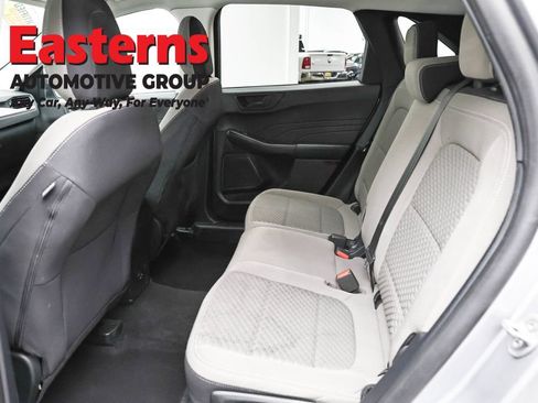 Used 2022 Ford Escape SE FWD image 22