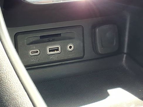 Used 2021 GMC Terrain SLT image 9