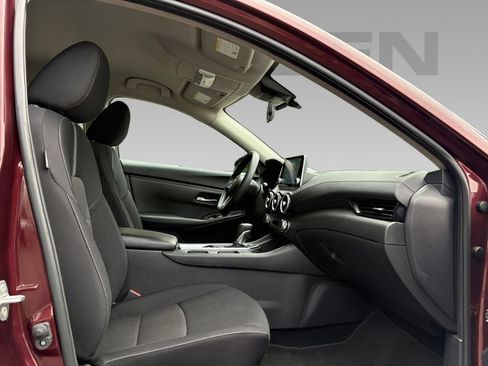 Used 2023 Nissan Sentra SV image 5