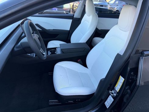 Used 2025 Tesla Model 3 Long Range image 3