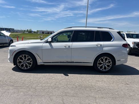 Used 2026 BMW X7 xDrive40i AWD/4WD image 2
