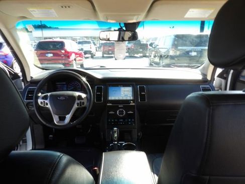 Used 2019 Ford Flex Limited image 11