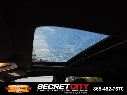 Used 2023 Dodge Durango R/T AWD/4WD image 17