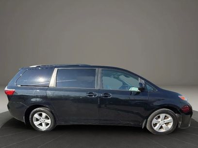 Used 2020 Toyota Sienna LE
