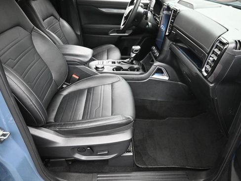 Used 2025 Ford Ranger Lariat w/ Trailer Tow Package image 7