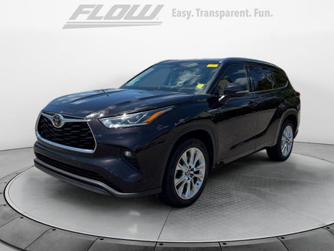 Used 2020 Toyota Highlander Limited FWD image 3