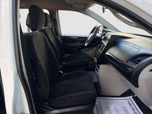 Used 2012 Dodge Grand Caravan SE FWD image 18