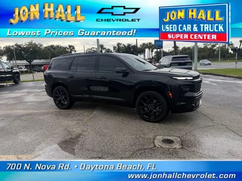 Used 2025 Chevrolet Traverse RS w/ LPO, Floor Liner Package FWD image 14