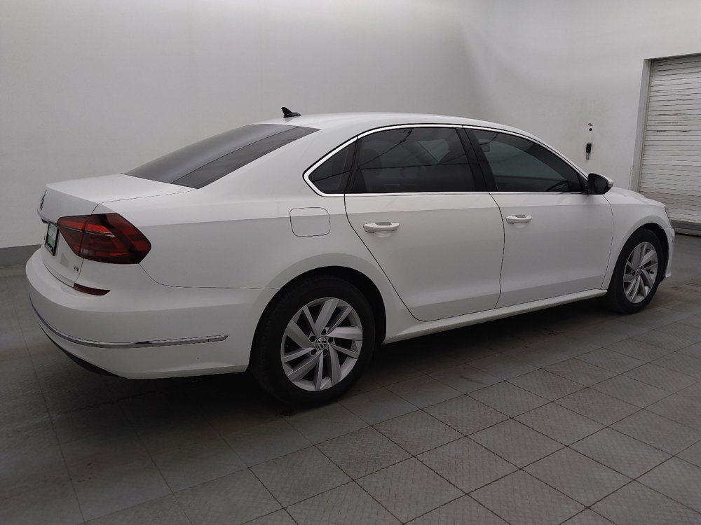 Used 2018 Volkswagen Passat 2.0T SE w/ SE Lighting Package FWD image 10