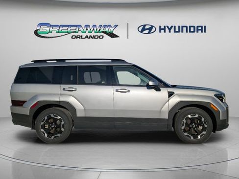 Used 2024 Hyundai Santa Fe SEL FWD image 9