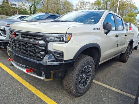 New 2026 Chevrolet Silverado 1500 ZR2 AWD/4WD image 3