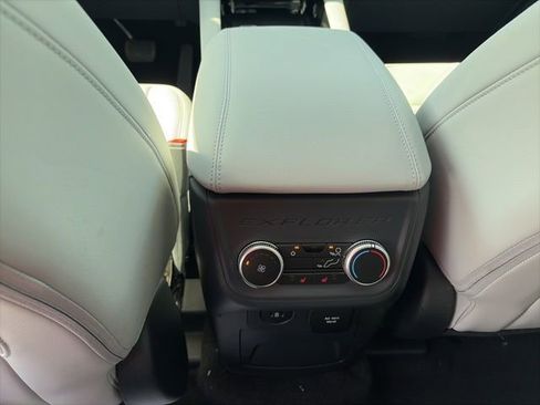 New 2026 Ford Explorer Platinum AWD/4WD image 13
