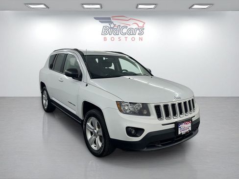 Used 2016 Jeep Compass Sport w/ Power Value Group FWD image 3