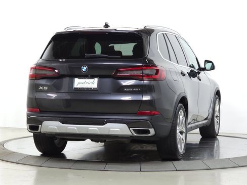 Used 2022 BMW X5 xDrive40i w/ Climate Comfort Package AWD/4WD image 11