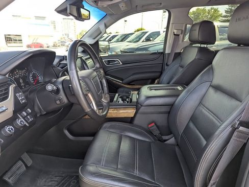 Used 2017 GMC Yukon Denali w/ Open Road Package AWD/4WD image 25