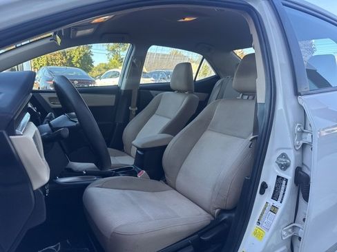 Used 2015 Toyota Corolla L image 9