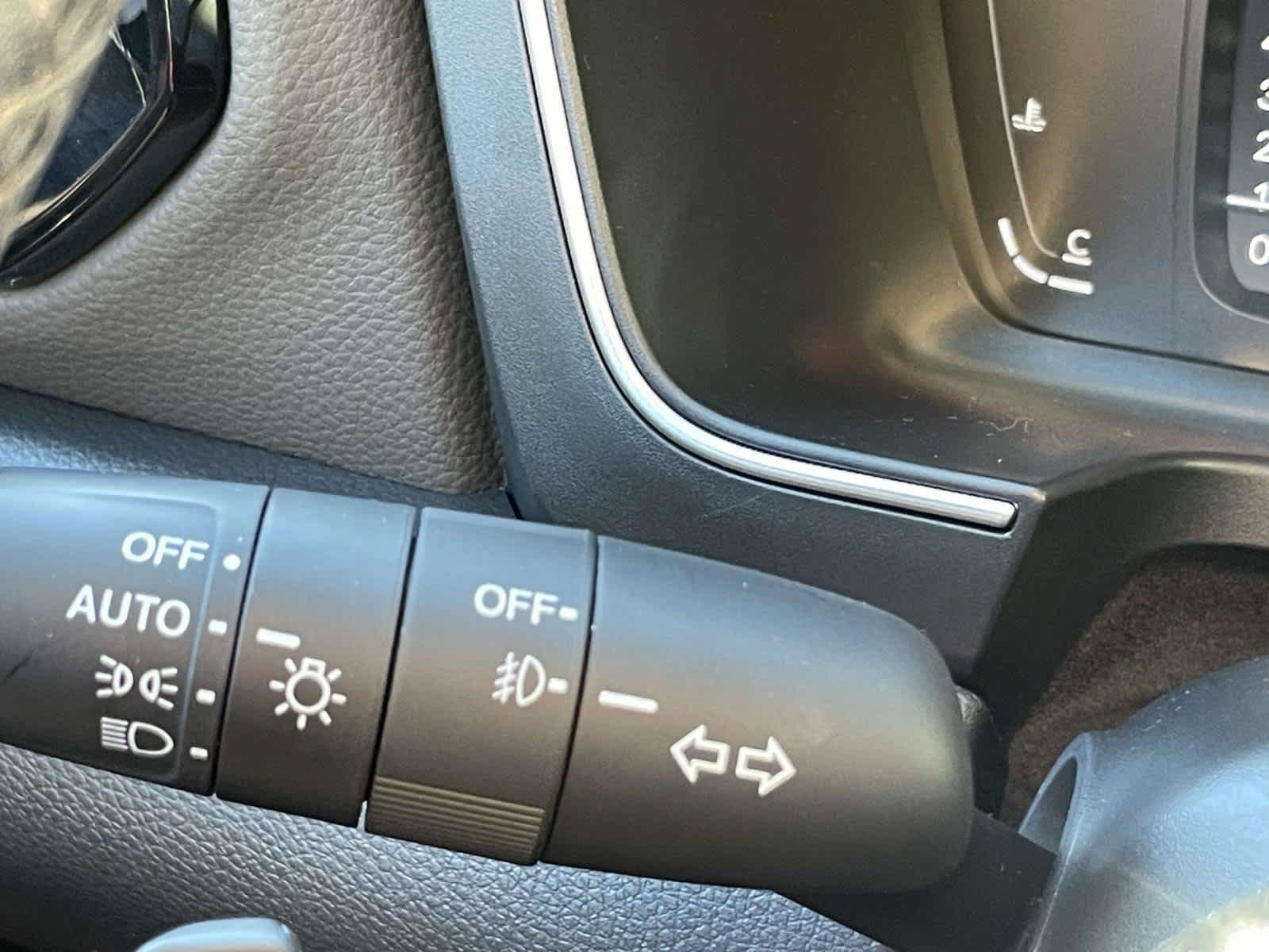 Used 2024 Honda Pilot Elite image 16