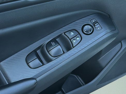 Used 2023 Nissan Altima 2.5 S image 24