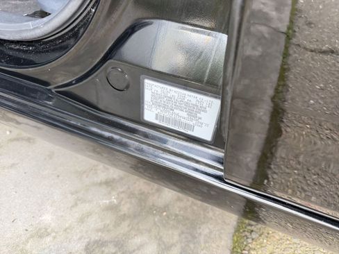 Used 2025 Nissan Versa SV image 29