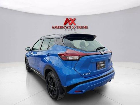 Used 2023 Nissan Kicks SR FWD image 4