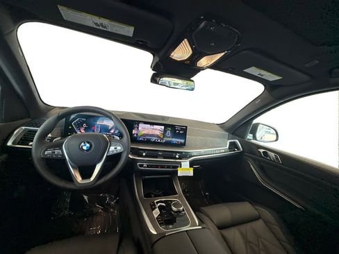New 2026 BMW X5 sDrive40i image 19