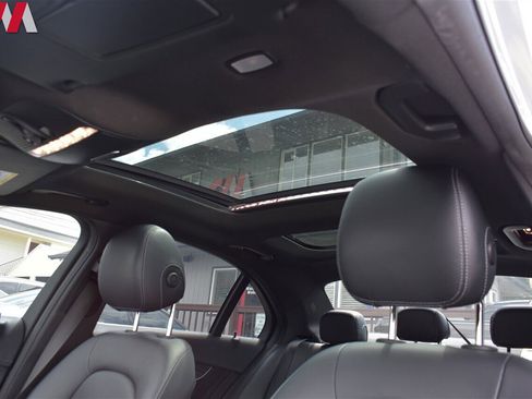 Used 2015 Mercedes-Benz C 300 4MATIC Sedan image 18