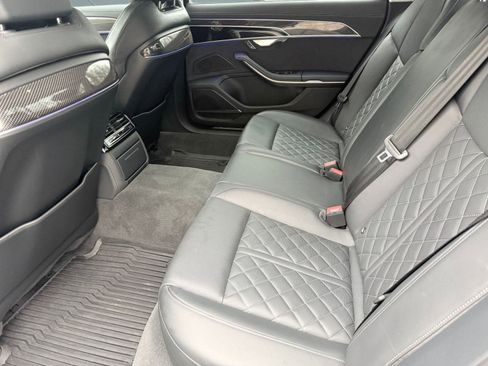 Used 2022 Audi S8 image 25