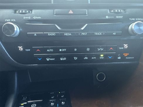 Used 2017 Lexus RX 350 FWD w/ Premium Package image 25